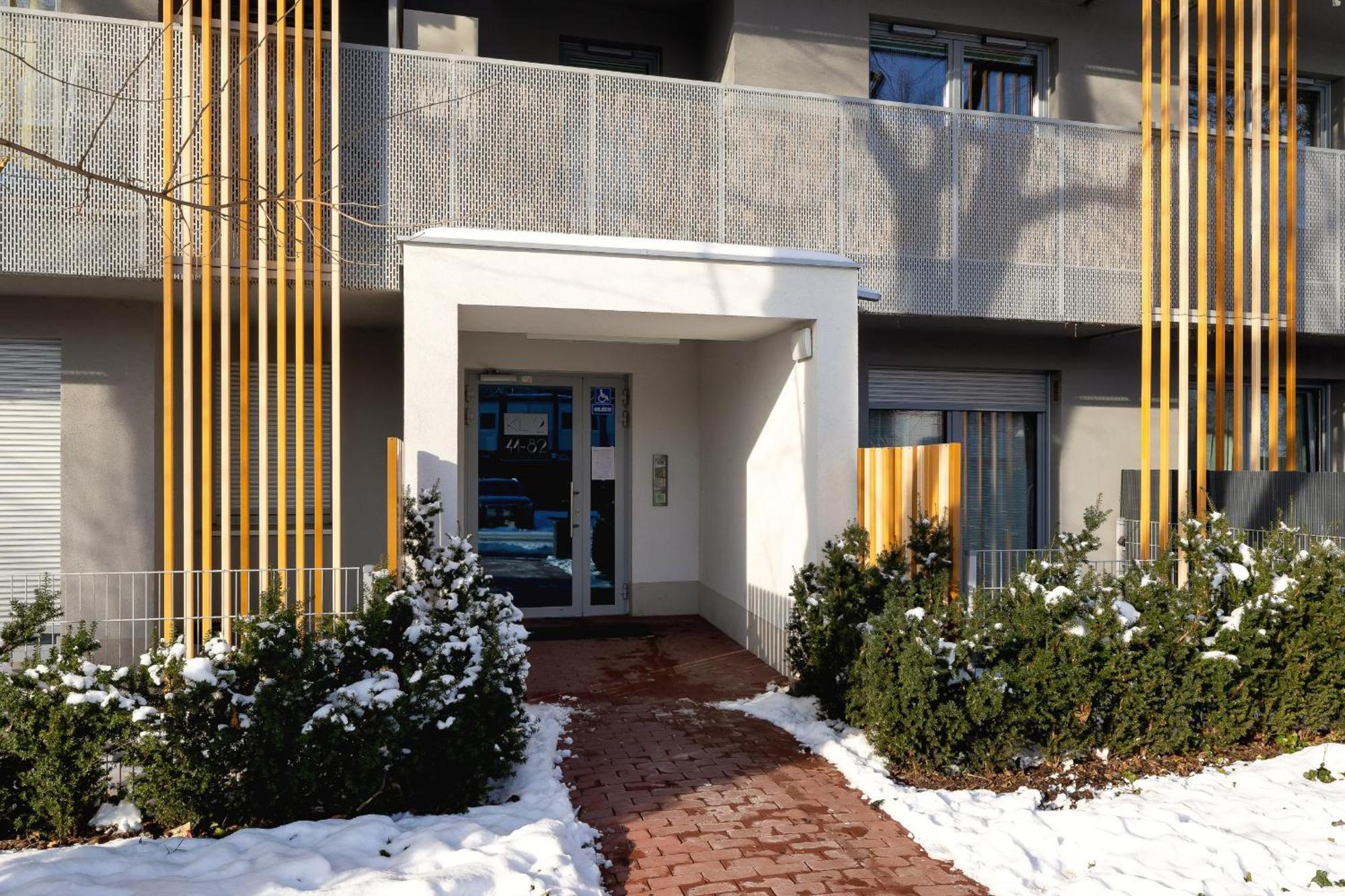Prandoty Beautiful Apartment With Balcony Cracow By Renters Prestige Krakow Exterior photo